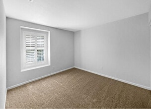 8261 Red Rock Dr in Sacramento, CA - Building Photo - Building Photo