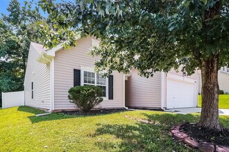 5012 Broad Leaf Ct in Dallas, NC - Foto de edificio - Building Photo