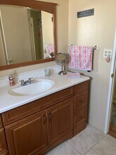 166 4th St W in Nokomis, FL - Building Photo - Building Photo