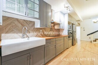 2003 Gales St NE in Washington, DC - Building Photo - Building Photo
