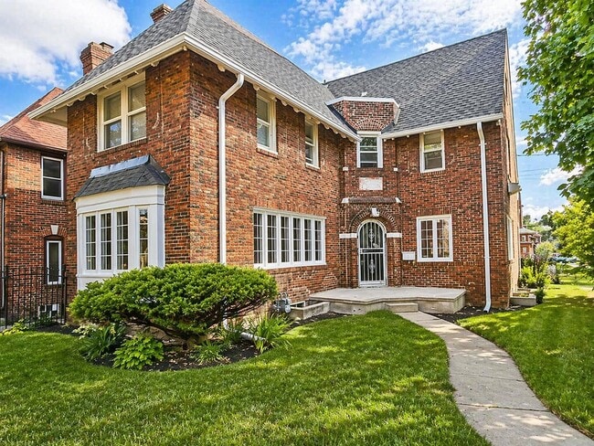 property at 8951 La Salle Blvd