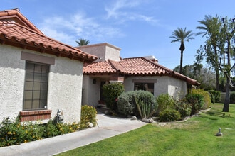 113 Vitoria Ln in Palm Desert, CA - Foto de edificio - Building Photo