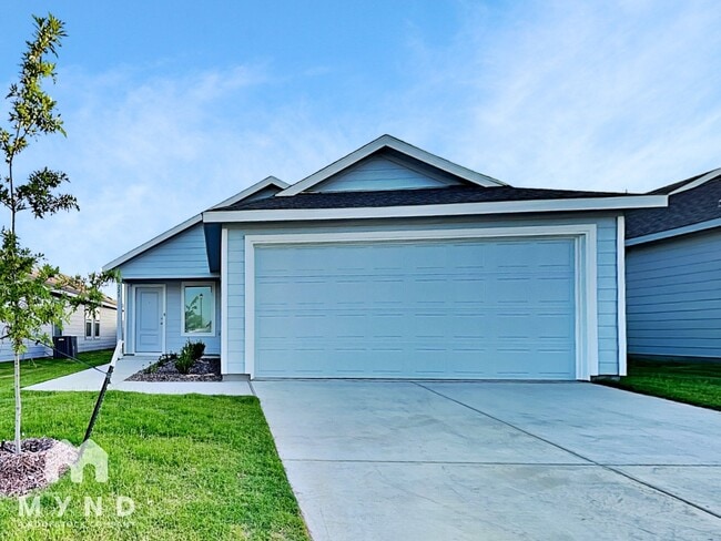 property at 225 Poplar Pl