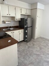4328 Edgewater Dr, Unit E204 in Orlando, FL - Building Photo - Building Photo