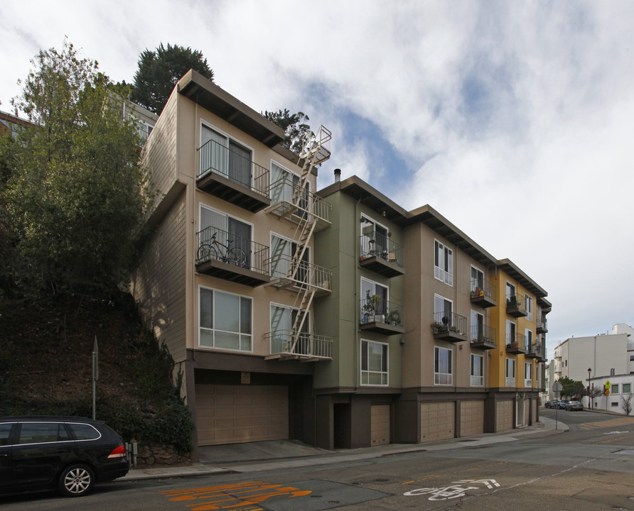 Corbett Avenue Apartments in San Francisco, CA - Building Photo