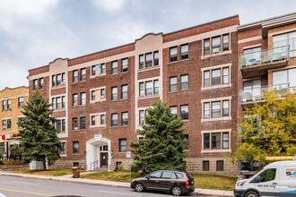 VanDyck in Montréal, QC - Building Photo - Building Photo