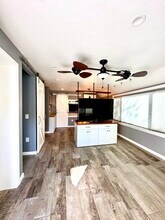 38374 Rainbow Heights Pl in Fallbrook, CA - Building Photo - Building Photo