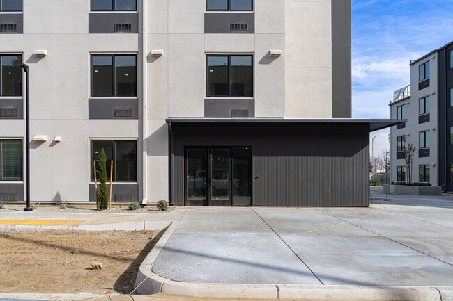 Elevate Kern Apartments in Bakersfield, CA - Building Photo - Building Photo