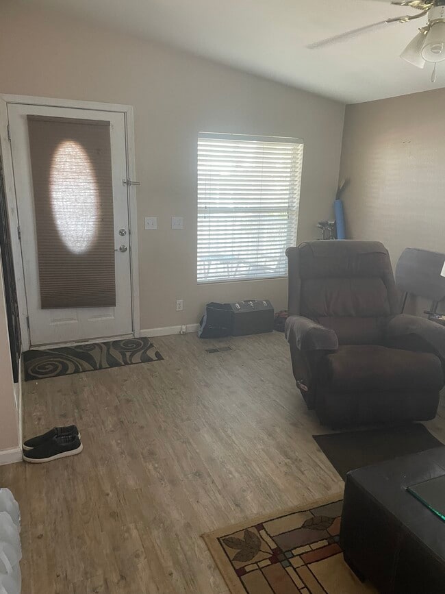2650 W Union Hills Dr in Phoenix, AZ - Building Photo - Building Photo