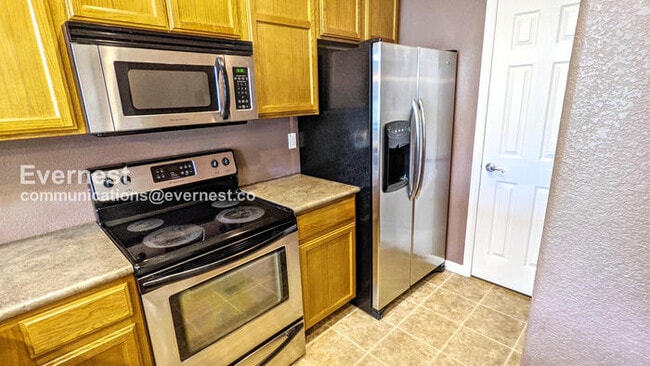 2921 Kansas Dr in Fort Collins, CO - Building Photo - Building Photo