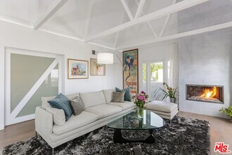 1264 Ozeta Terrace in West Hollywood, CA - Building Photo - Building Photo