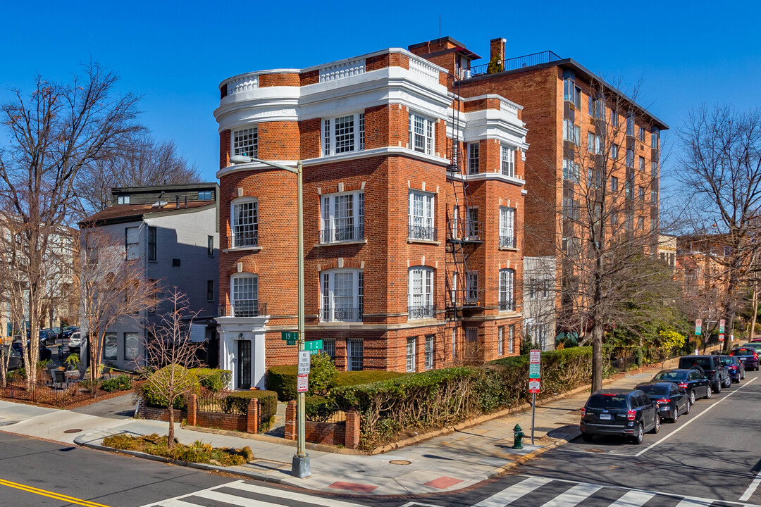 1901 19th St NW in Washington, DC - Building Photo