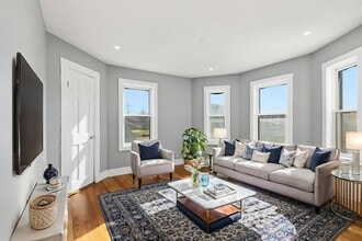 5 Atwood Ave, Unit 1-2-3 in Norwood, MA - Building Photo - Building Photo