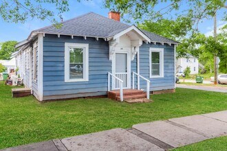 106 W Tinsley St in Griffin, GA - Building Photo - Building Photo
