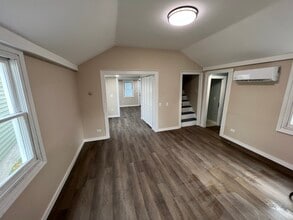 292 W 5th St in Oswego, NY - Building Photo - Building Photo