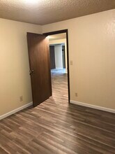 1111 Willow St, Unit 1 in Yakima, WA - Foto de edificio - Building Photo