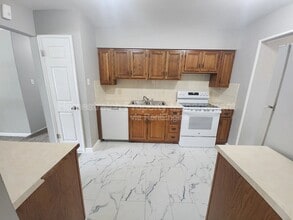 8339 Buddie Dr in Hazelwood, MO - Building Photo - Building Photo