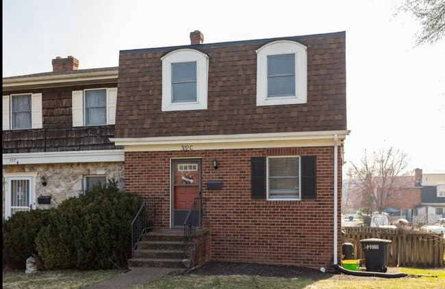 property at 302 S Dogwood Dr