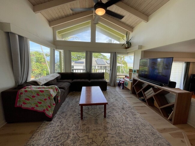 property at 99 Hui Rd F