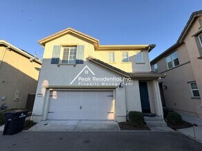 839 Equinox Loop in Lincoln, CA - Foto de edificio - Building Photo