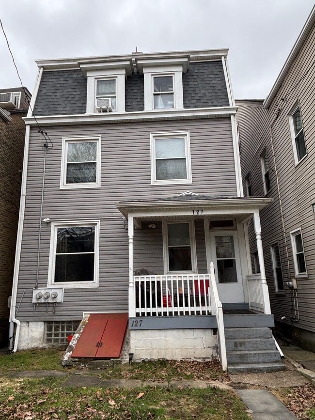 127 2nd St, Unit 1st floor