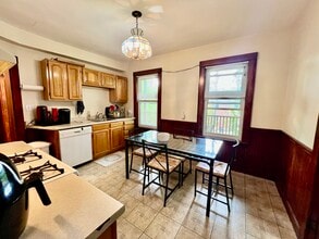 19 Turner St, Unit 2 in Boston, MA - Foto de edificio - Building Photo
