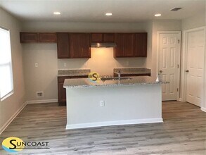 7847 Mariner St in Jacksonville, FL - Building Photo - Building Photo