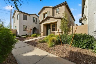 4226 S 58th Ln in Phoenix, AZ - Building Photo - Building Photo