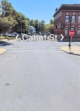 38 Cabot St in Beverly, MA - Building Photo - Building Photo