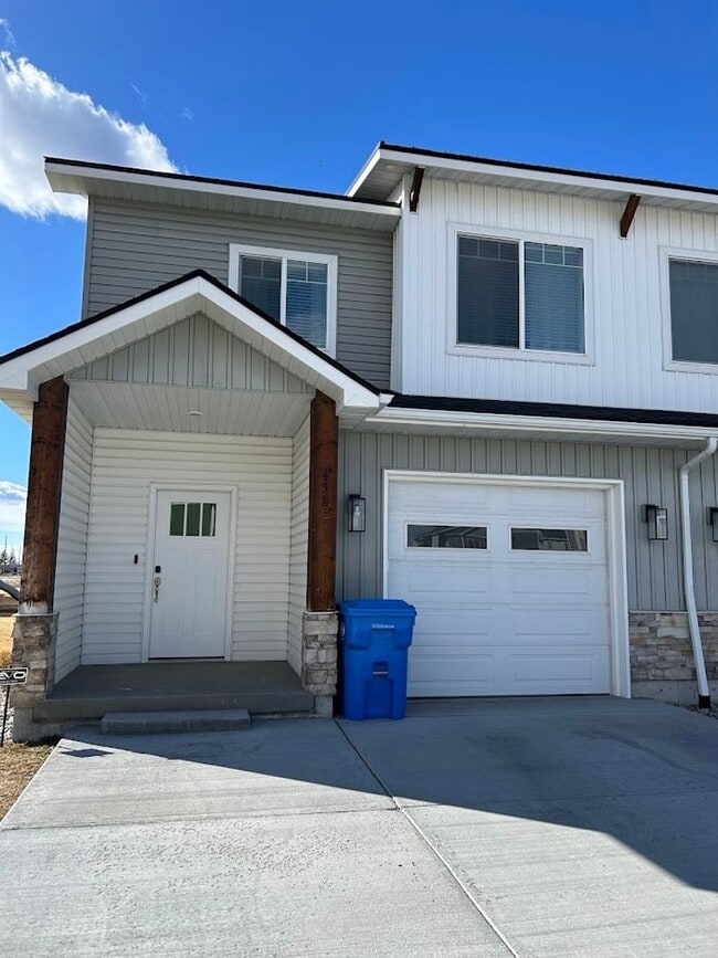 property at 458 S 3rd W