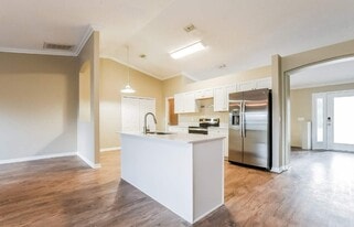 650 4th Ave N in Deltona, FL - Building Photo