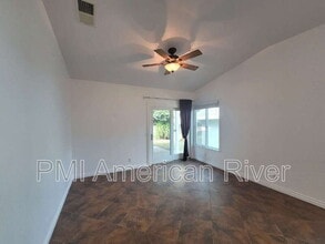 3041 Wolfe Ct in Antelope, CA - Building Photo - Building Photo