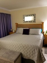 725 Hummingbird Way-Unit -105 in North Palm Beach, FL - Building Photo - Building Photo