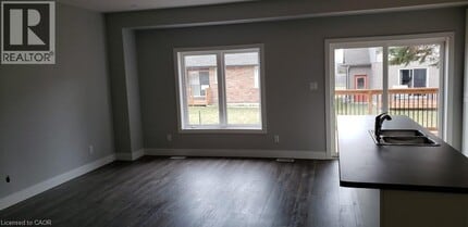 291 Falcon Dr in Woodstock, ON - Building Photo - Building Photo