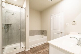 16856 Pink Wintergreen Dr in Conroe, TX - Building Photo - Building Photo