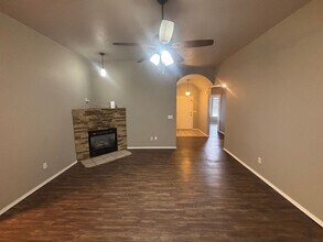 1404 Jordan Cir in Norman, OK - Building Photo - Building Photo