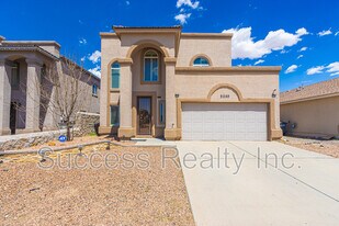 3240 Peruvian Paso in El Paso, TX - Building Photo