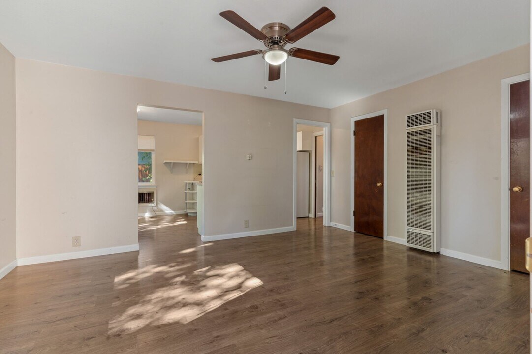 1325 Kirman Ave in Reno, NV - Building Photo