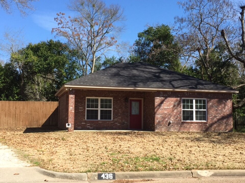 436 Tower Rd in Nacogdoches, TX - Building Photo