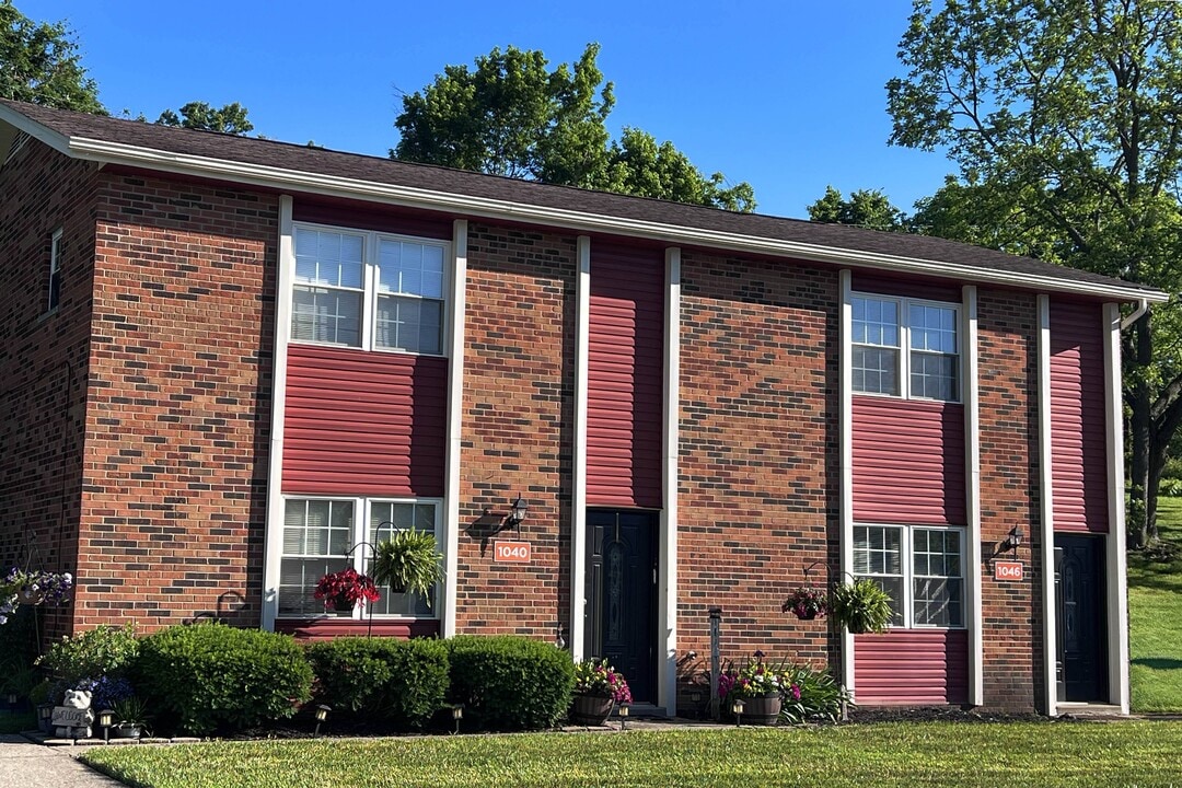 Norse Landing in Highland Heights, KY - Foto de edificio