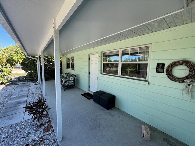 104 Base Ave W in Venice, FL - Building Photo - Building Photo