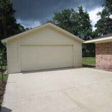 18675 Ferne Dr in Porter, TX - Building Photo - Building Photo