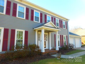 6323 Willow Run Dr in Charlotte, NC - Building Photo - Building Photo