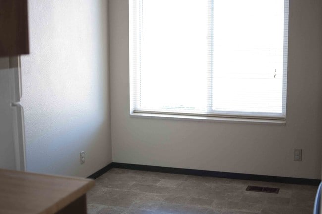 1730 Idaho St in Green River, WY - Building Photo - Building Photo