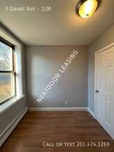 9 Grant Ave in Jersey City, NJ - Building Photo - Building Photo