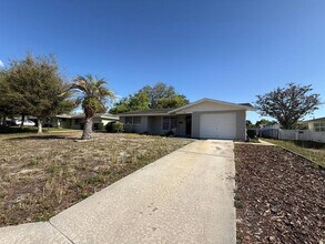 7808 Talisman Dr in Port Richey, FL - Building Photo - Building Photo
