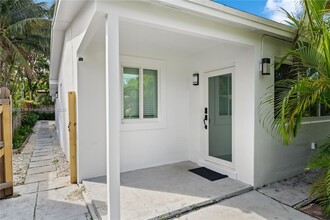 1480 NE 117th St in Miami, FL - Building Photo - Building Photo