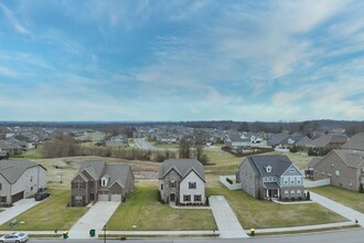 2939 Stewart Campbell Pt in Spring Hill, TN - Building Photo - Building Photo