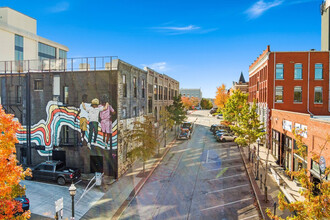 122 W Meadow St in Fayetteville, AR - Building Photo - Building Photo