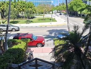 1770 Meridian Ave in Miami Beach, FL - Building Photo - Building Photo